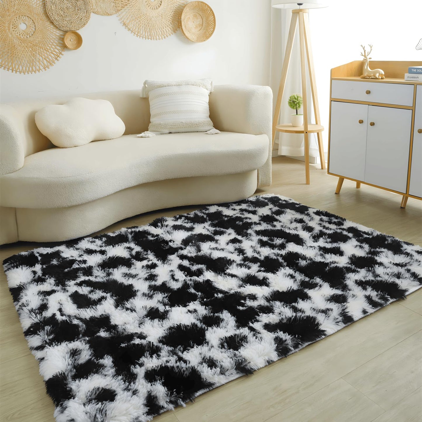 SUBEEN Grand Tapis en Peluche Doux et antidérapant pour Le Salon, la Chambre des Enfants, Le Tapis en Peluche, Le Tapis en Peluche Moelleux de Couleur dégradée. (Noir et Blanc, 80x120 cm)